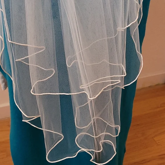 Wedding veil - Picture 8 of 10